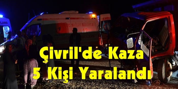 Çivril'de Kaza 5 Kişi Yaralandı