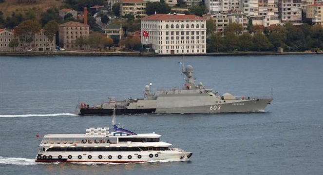 Füze Yüklü Rus Gemisi Boğaz'da...