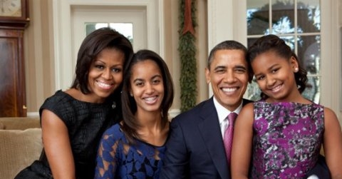 Obama Ailesinin Yıllık Geliri Açıklandı
