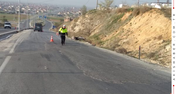 Çivril’de Minibüs Motosiklete Çarptı 1 Ölü