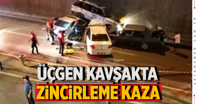 Üçgen Kavşak'ta 4 araç birbirine girdi!
