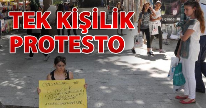 Denizli'de Suruç İçin Tek Başına Eylem