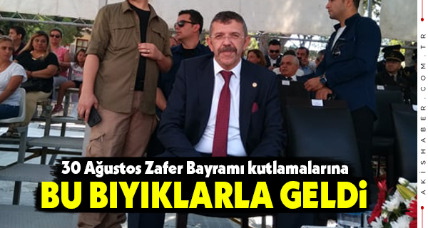30 Ağustos Zafer Bayramı Kutlamalarına Bu Bıyıklarla Geldi