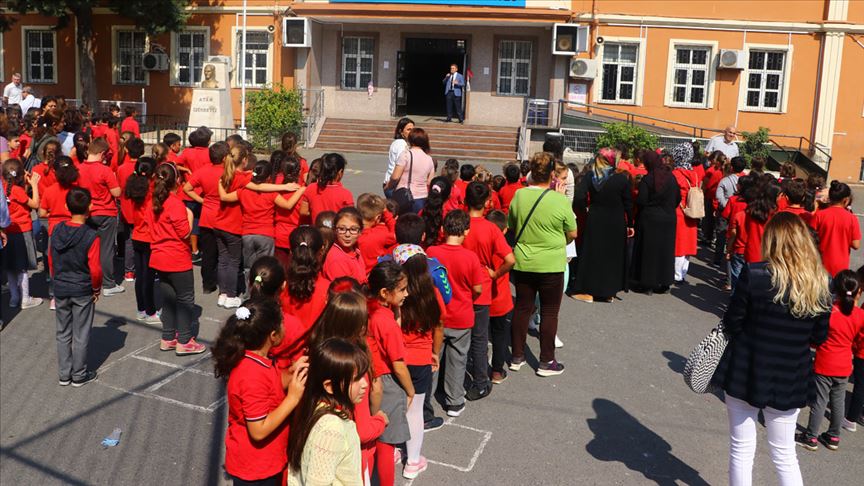 İstanbul'da 14 okula deprem tatili