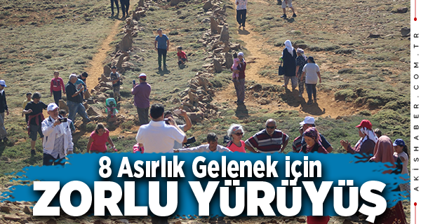 Yörük Türkmenler 2300 M. Rakımdaki Eren Baba’ya Yürüdü