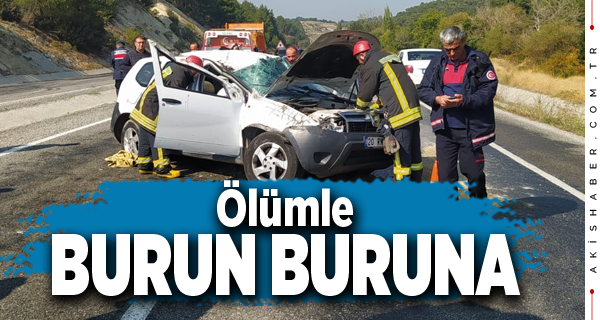 Denizli'de Kontrolden Çıkan Araçta 2 Kişi Sıkıştı