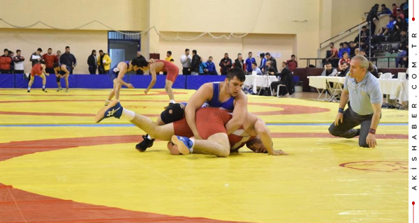 330 Sporcu Denizli'de Kıyasıya Yarışacak