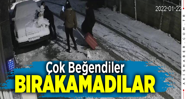 Denizli'de Gece Yaptığı Kardan Adam Yok Oldu