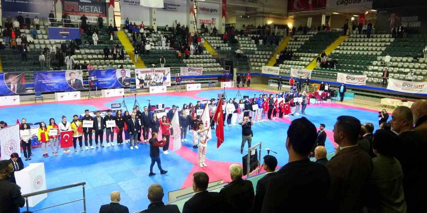 Muğla’da Büyükler Türkiye Taekwondo Şampiyonası başladı