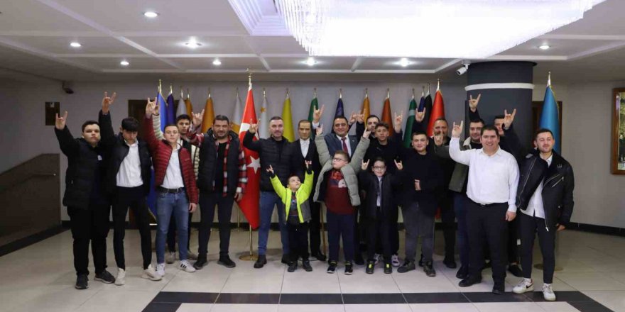 Başkan Özcan, Nazilli Ülkü Ocakları’nı ağırladı