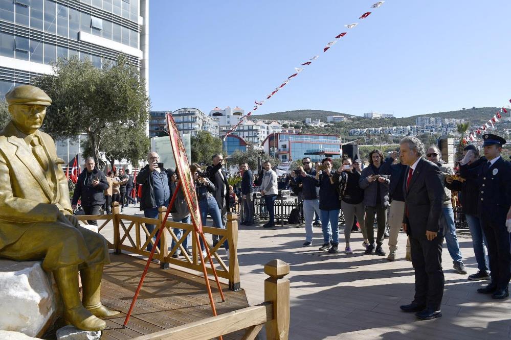 Atatürk'ün Kuşadası'na gelişinin 100.yılı kutlandı
