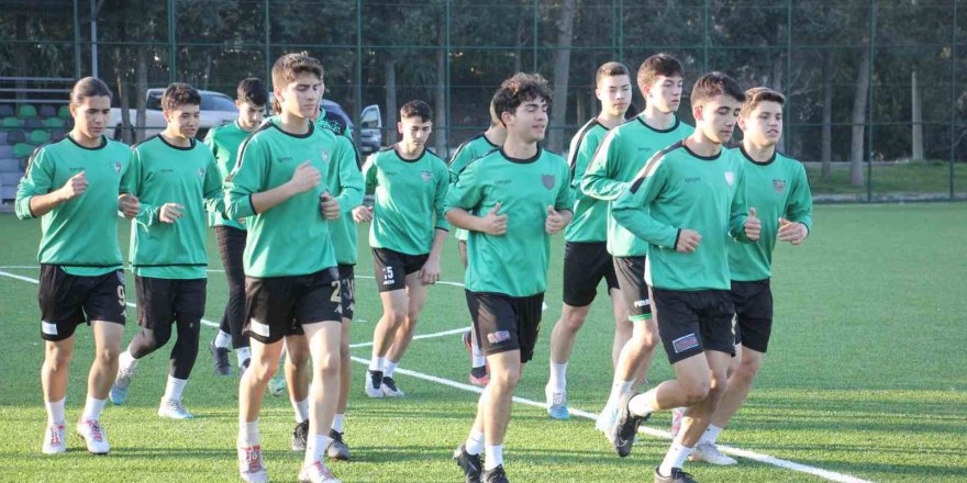 Ankara’dan 3 puan çıkartan Denizlispor’un gençleri, Bandırma maçına odaklandı