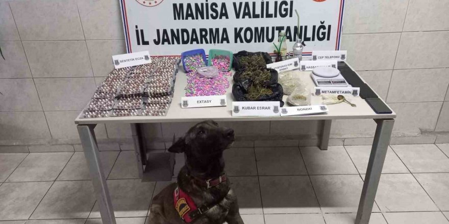 Manisa’da jandarmadan uyuşturucu tacirlerine darbe: 2 tutuklama