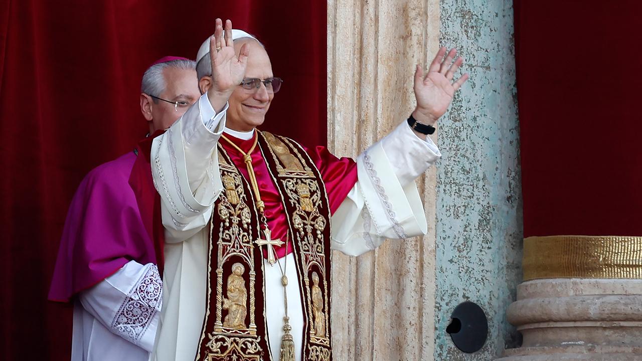 Papa 14. Leo İstanbul’da 4 bin kişilik ayin