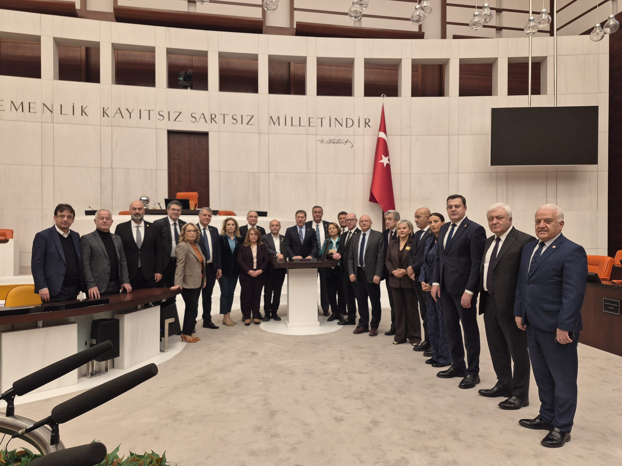 Karaca ''EMEKLİLERE BU ZAM REVA MI!''