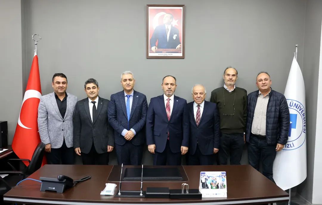 PAÜ’DE 2 DEKAN DEĞİŞTİ