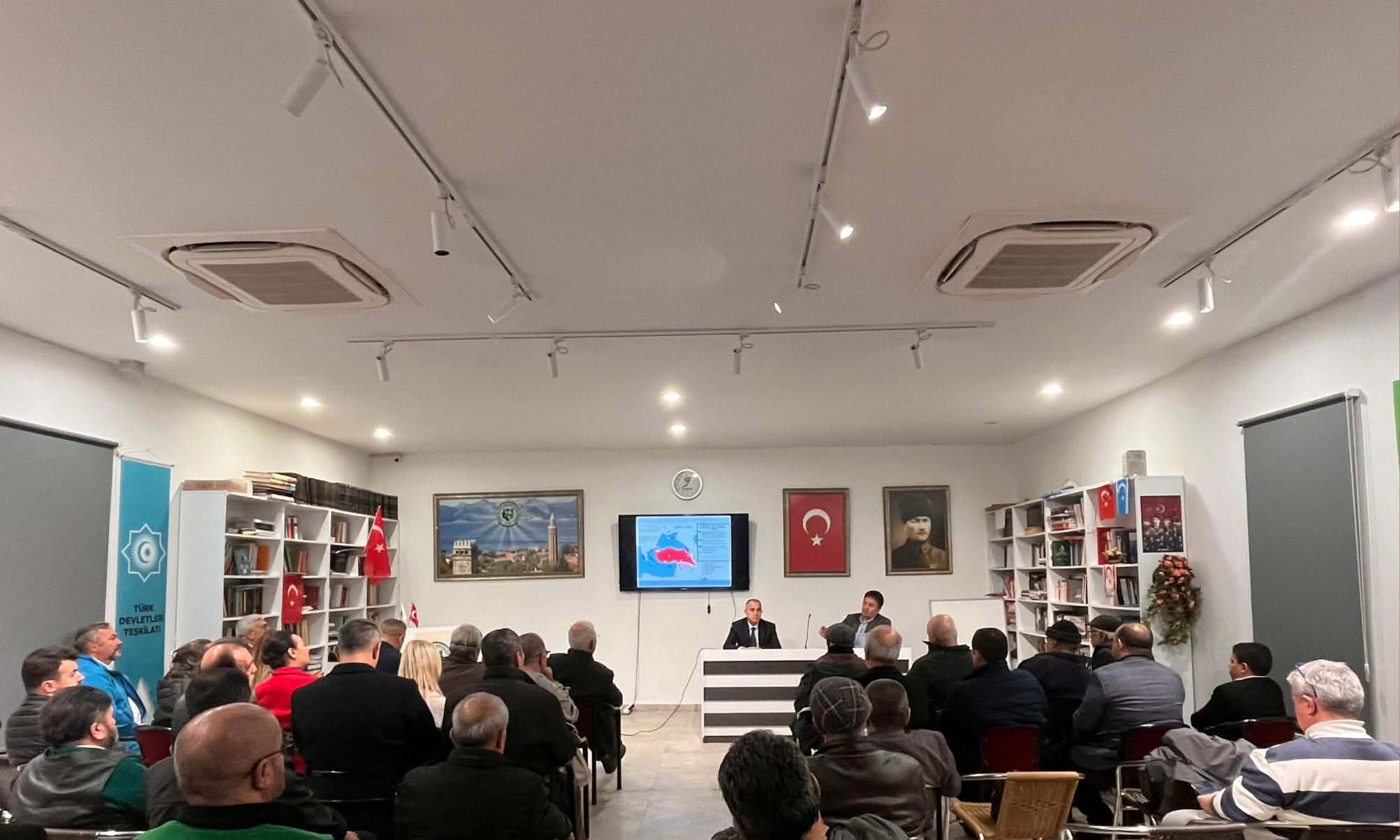 “Irak’ta Türkmen Varlığı” değerlendirildi