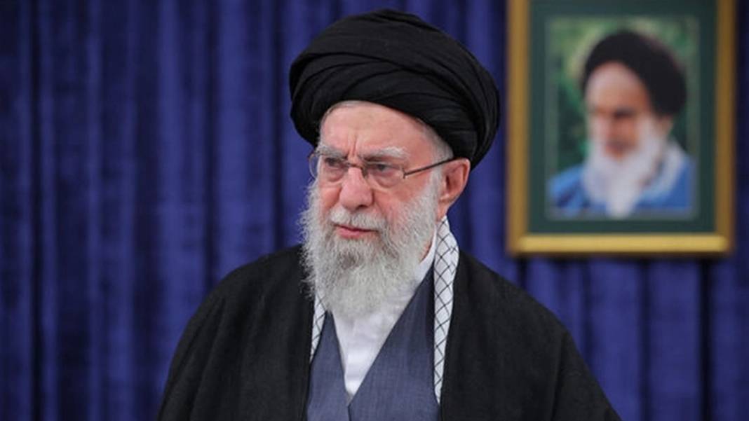 Hamaney'in cesedinin yanı başından İsrail ajanı çıktı