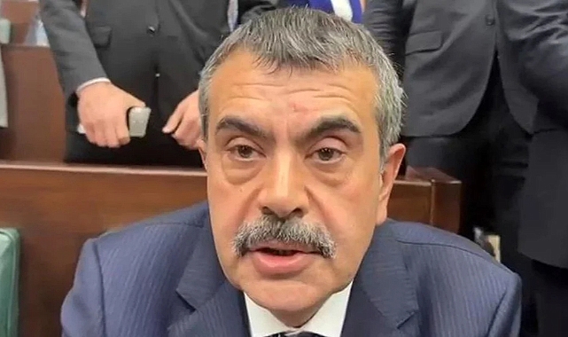 ‘AK Parti’den önce okullarda tuvalet yoktu’ dedi