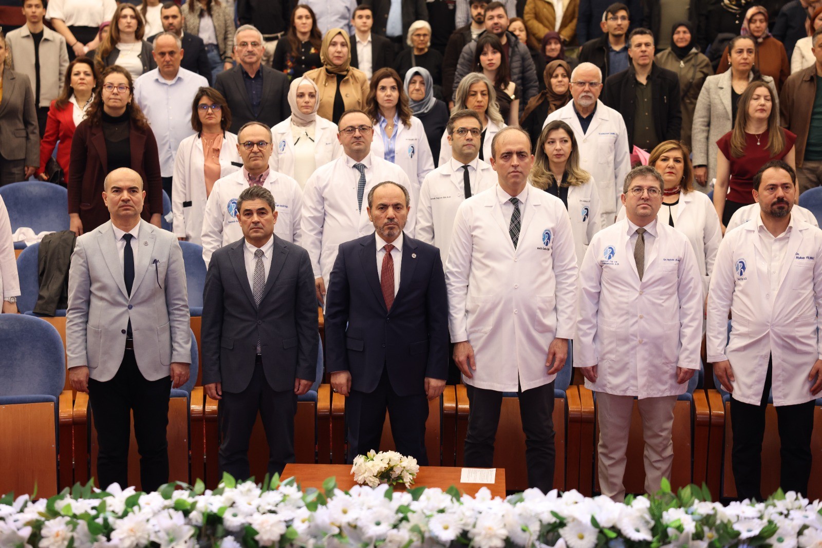 PAÜ’DE 273 TIP ÖĞRENCİSİNE BEYAZ ÖNLÜK