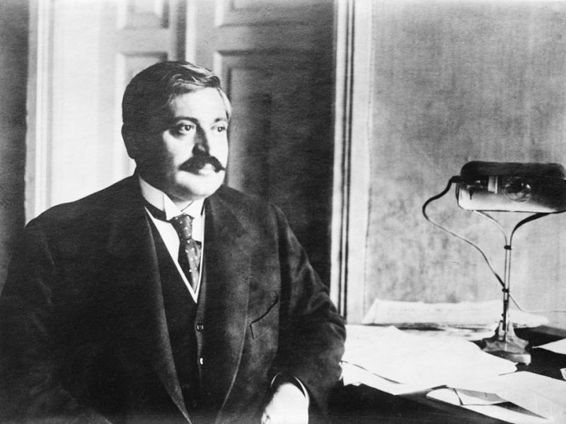 Ermeni Tehciri başımızın tacıdır