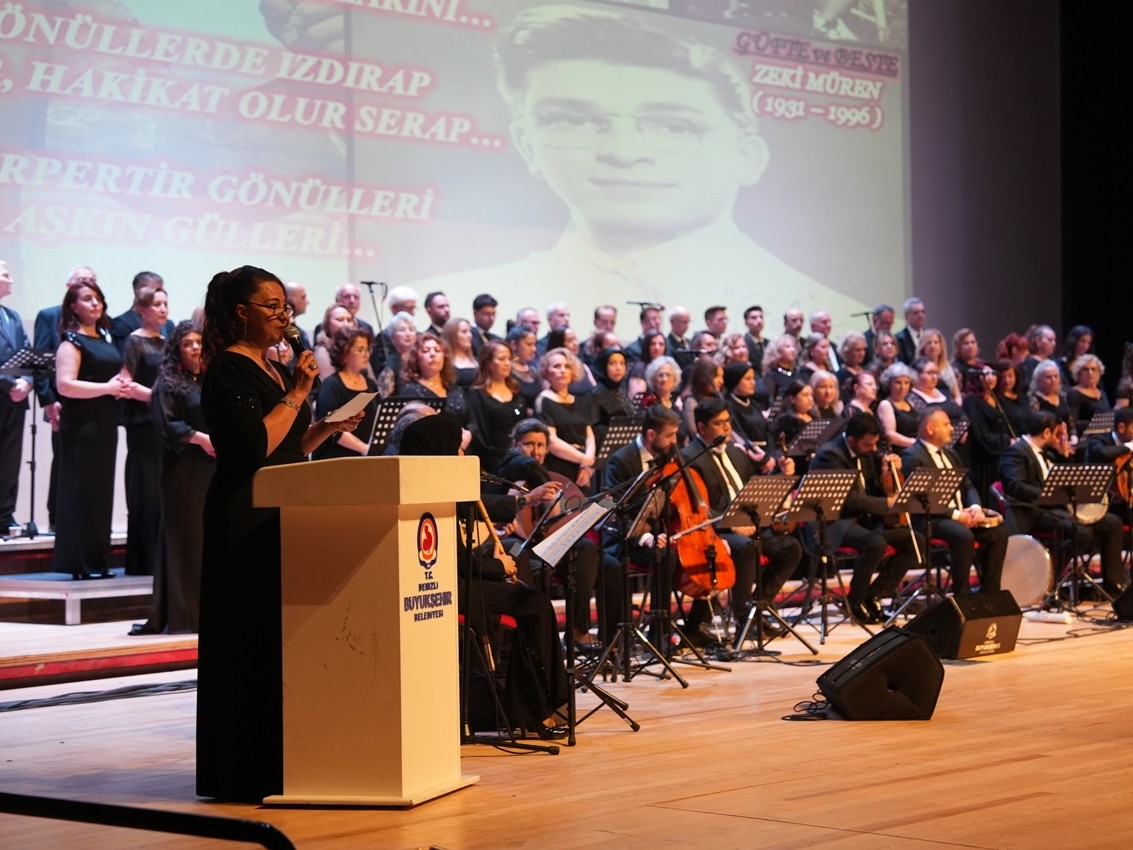 Zeki Müren vefatının 30. yılında anıldı