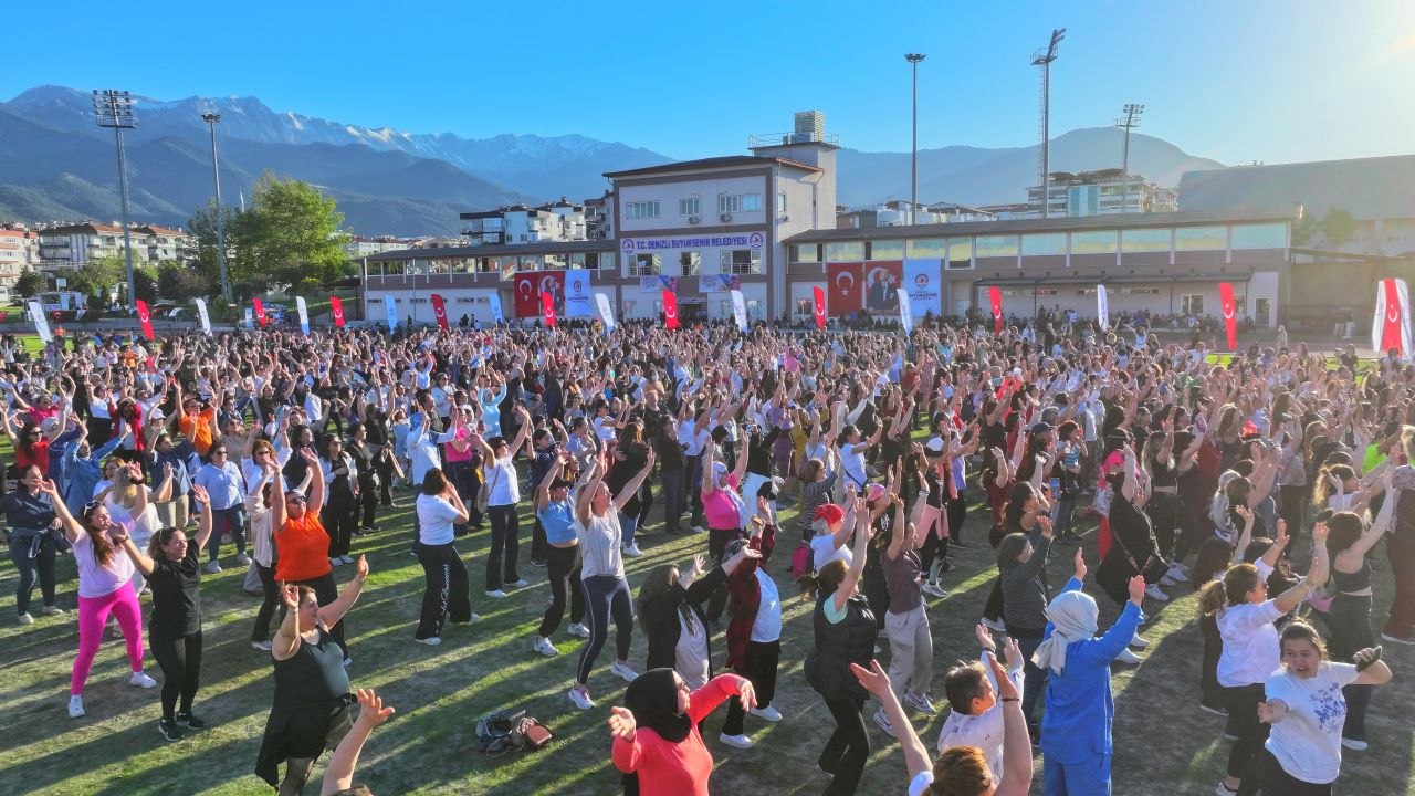 Kadınların ritmi Denizli’ye enerji kattı 