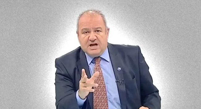 Cem Toker siyaseti bıraktı