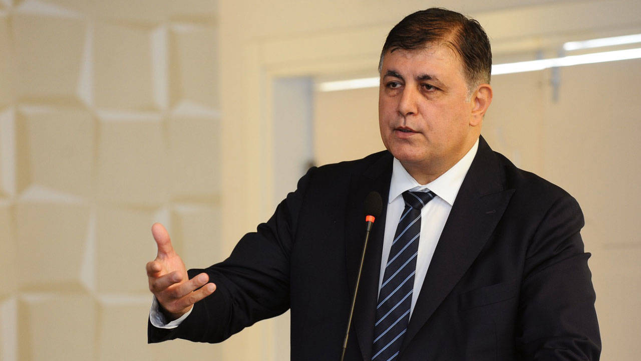 CHP'li Cemil Tugay AKP'ye mi geçecek?