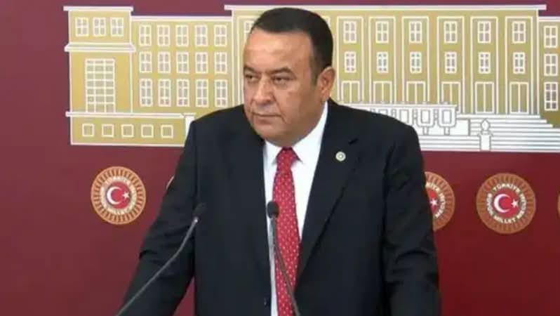Adnan Bekar CHP'den istifa etti