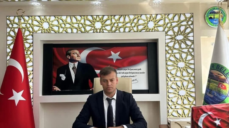 AKP'li belediyede yasak aşk depremi!