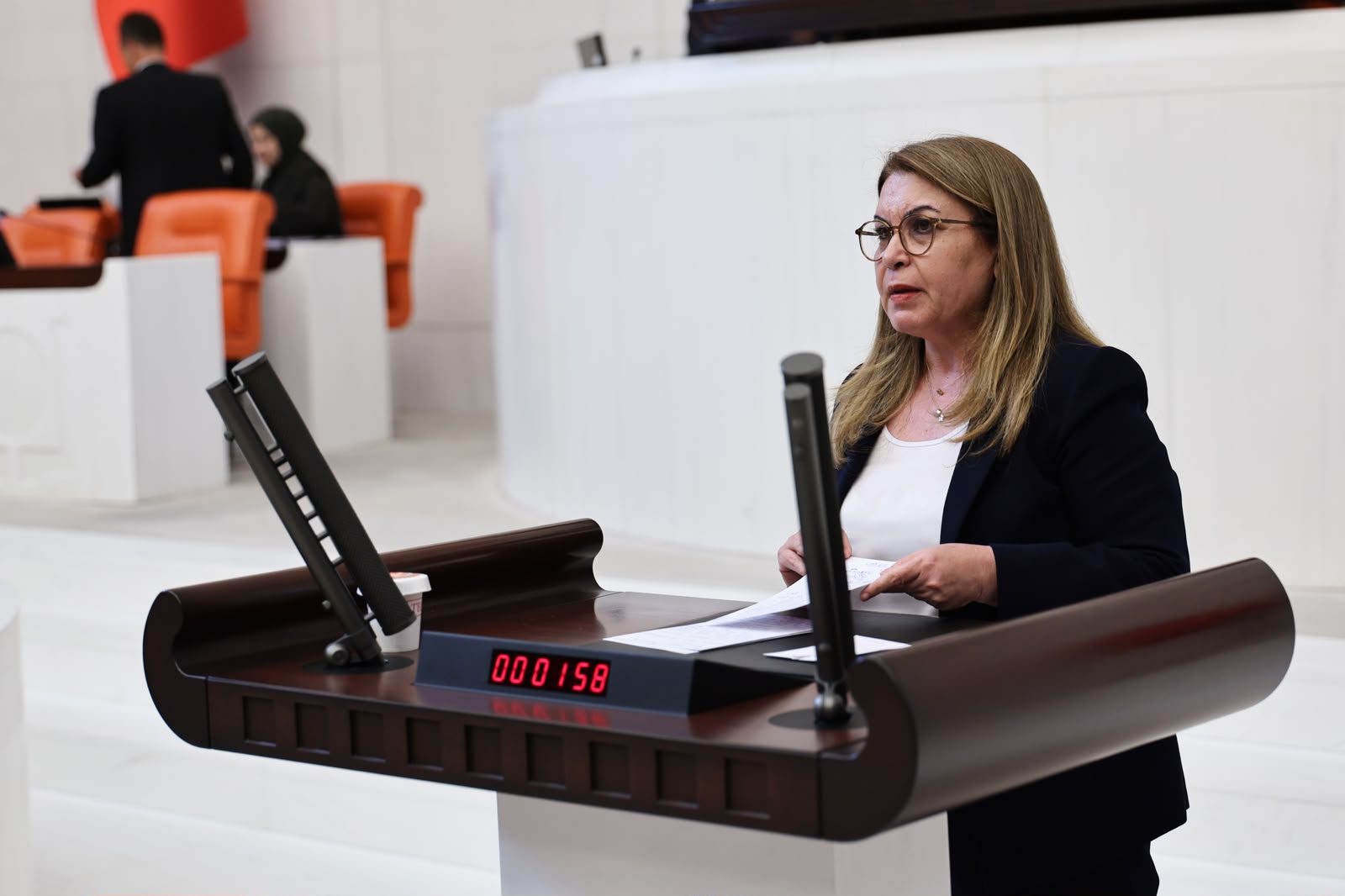 Karaca ''BU NE ÖFKE BU NE HINÇ!''