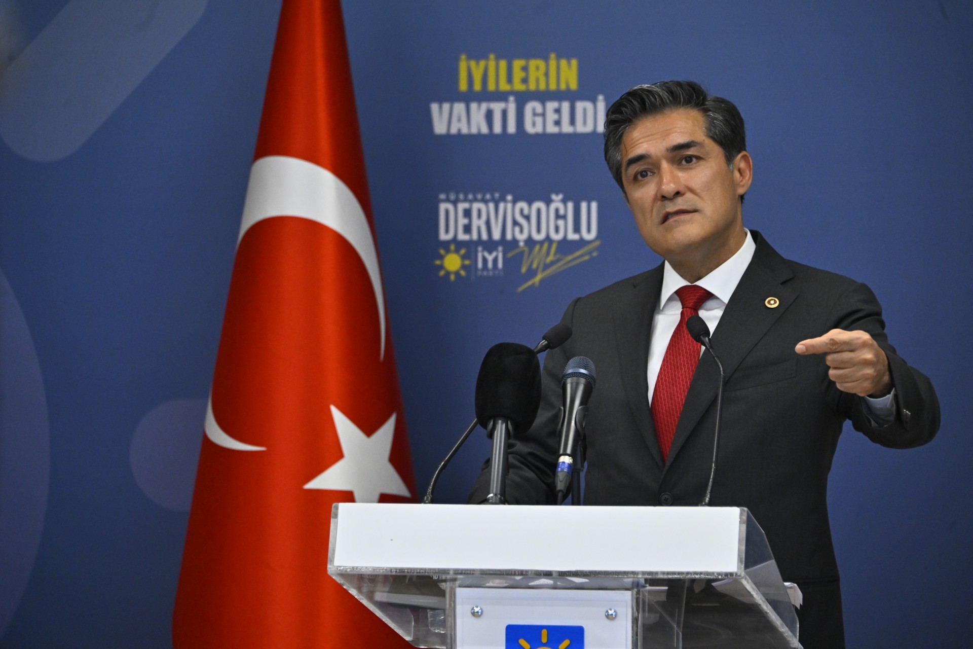 Kavuncu’dan çerçeve yasa tepkisi 