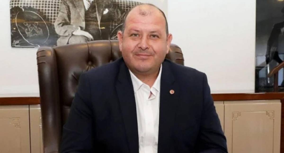 Başkan Çiçek görevden uzaklaştırıldı