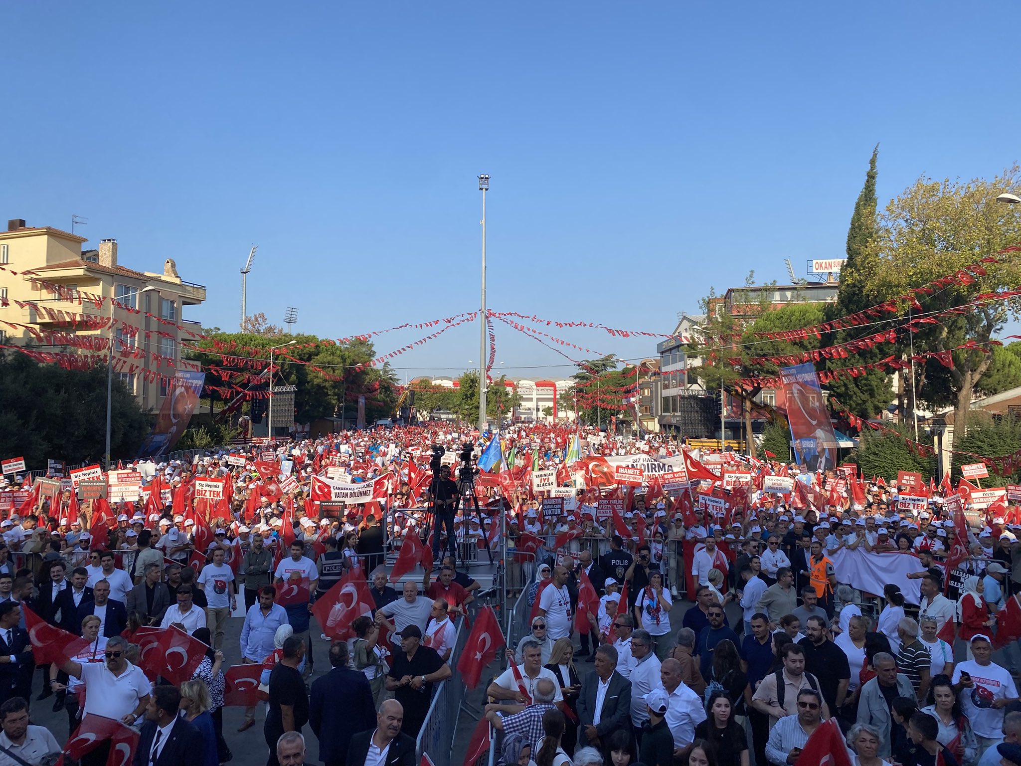 İYİ Parti'den 'Bayrak açıyoruz' mitingi