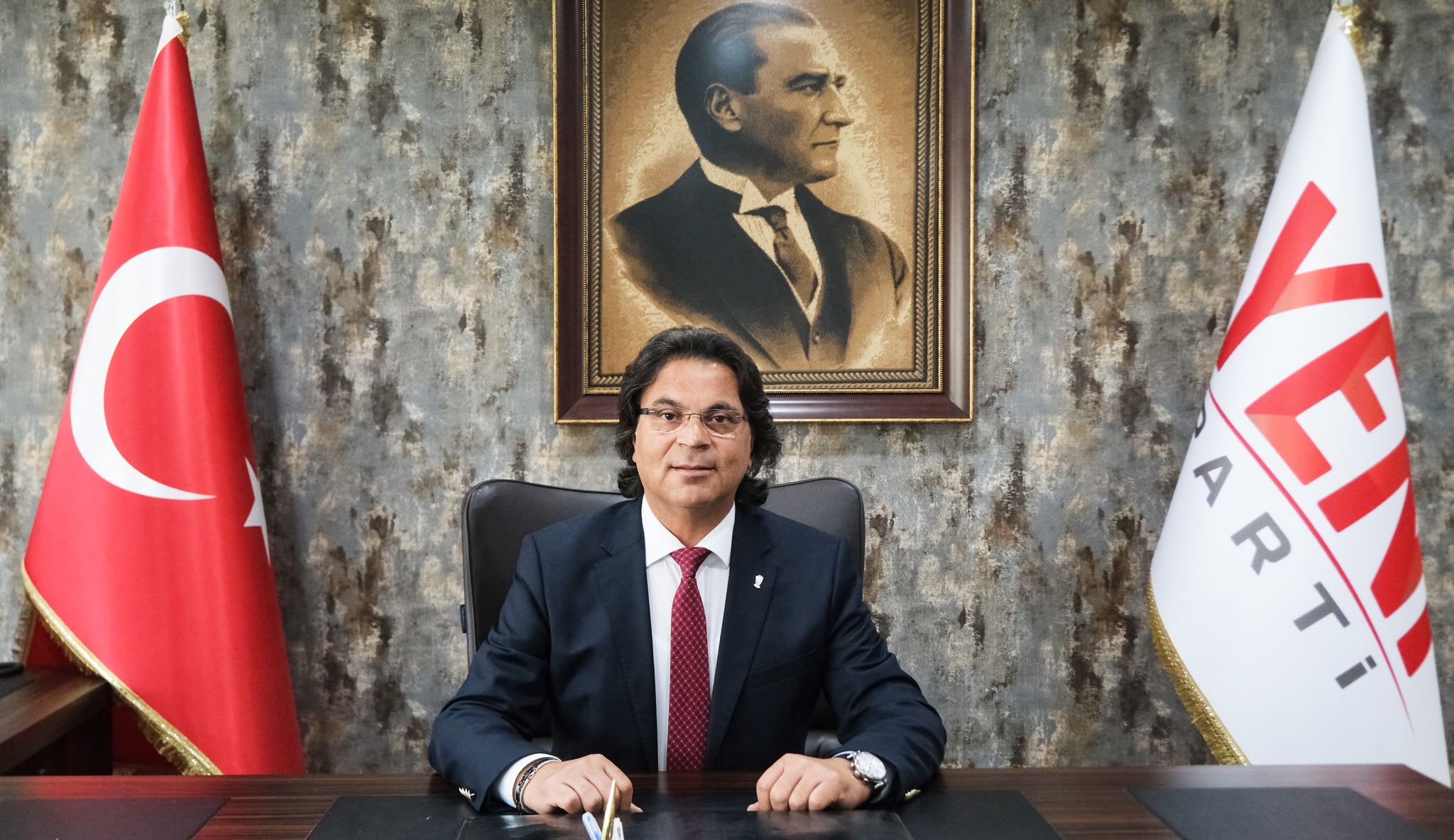 Milletin Parisine Omurga Dersi Veremezsiniz