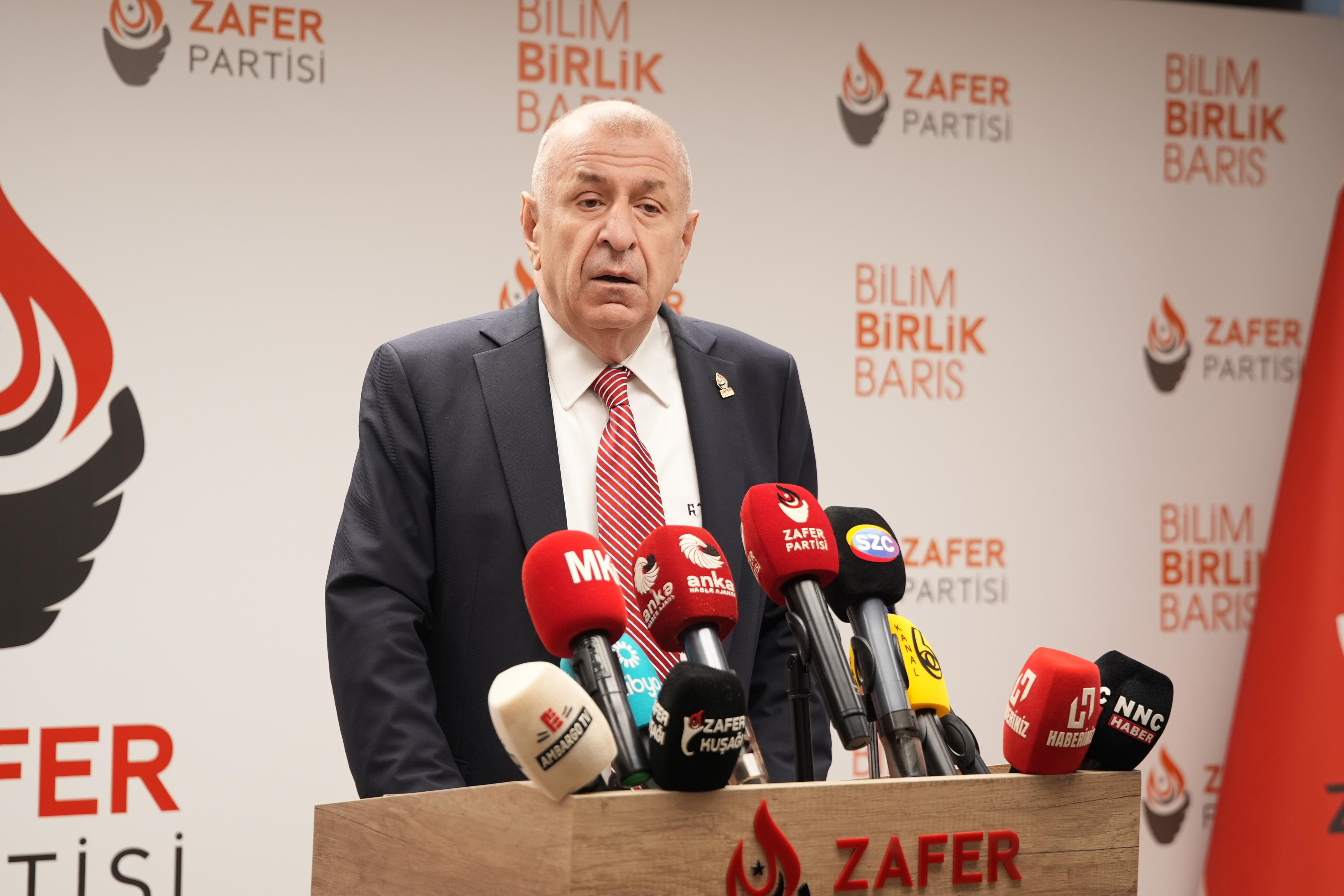 “PKK SİLAH BIRAKMAYACAK, SİLAHLARININ YERİNİ DEĞİŞTİRECEK”