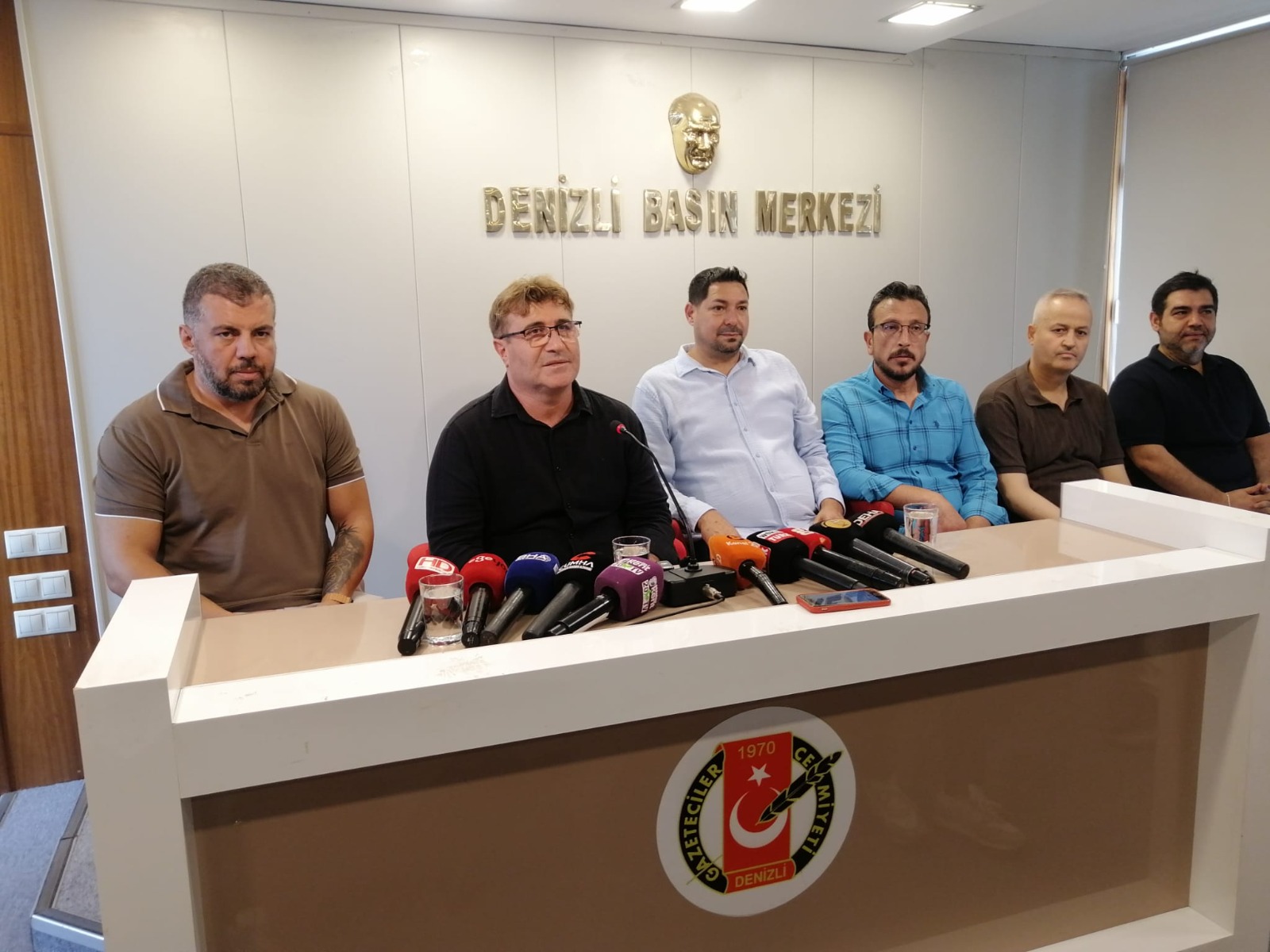 İstiklal Caddesi esnafından çağrı: Kepenk kapatma noktasına geldik