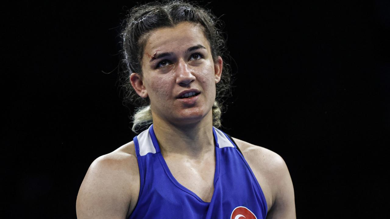 Kadın boksör Hatice Akbaş Avrupa Şampiyonu oldu.
