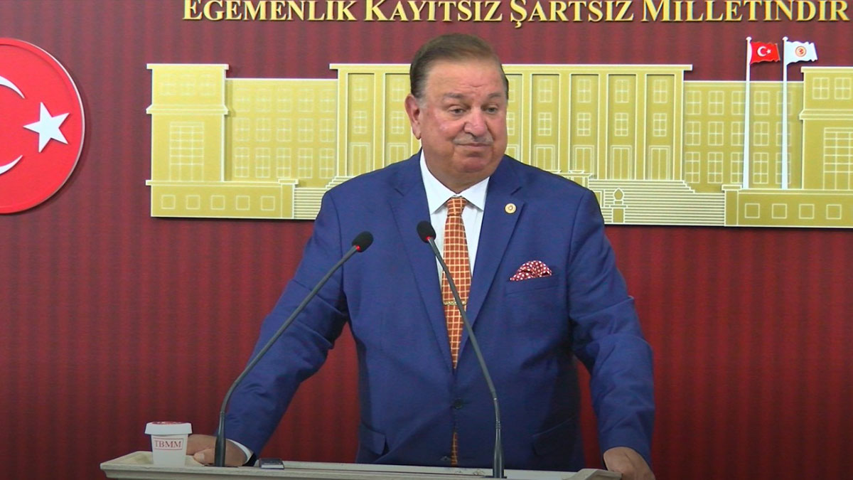 Yeniden Refah Partili Vekilin Manidar İstifası