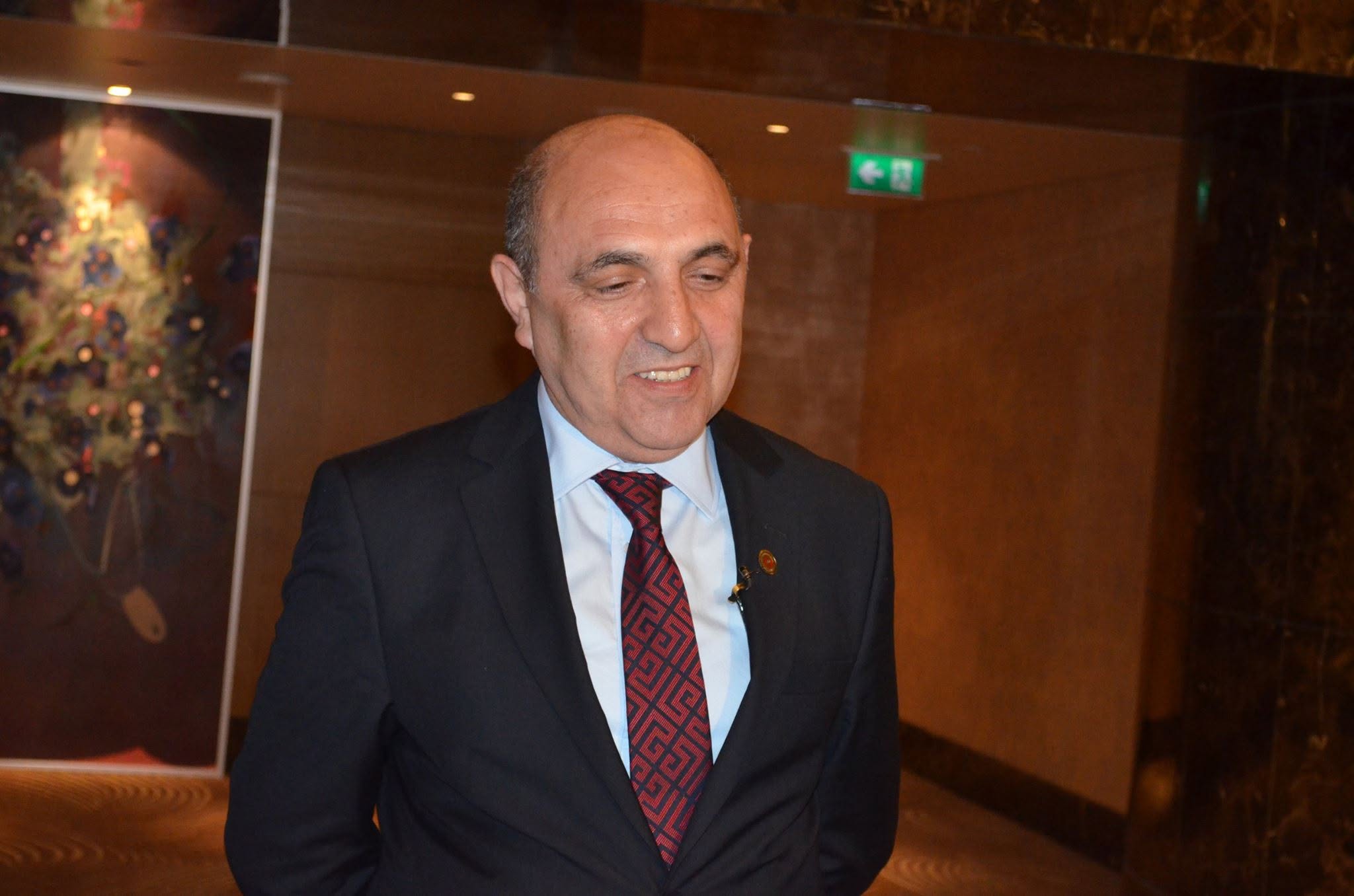 Kardeşliğimiz Günlük Tartışmalardan Büyüktür