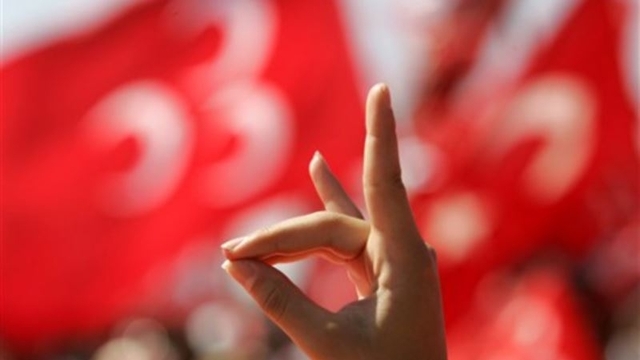 MHP Düzce yönetiminden 17 kişi istifa etti