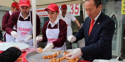 Adil Demir Çanakkale Şehitleri Hayrına Lokma Döktürdü