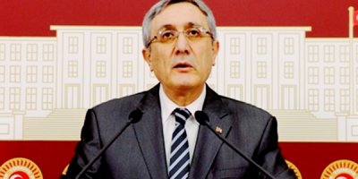 Ayhan:AKP Siyasi Ömrünü Doldurmuştur