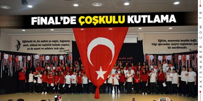 Final'de Cumhuriyetmizin 94. Yılı Kutlandı