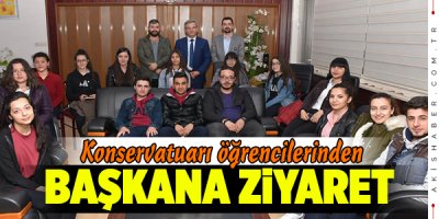 Öğrencileri Makamında Ağırladı