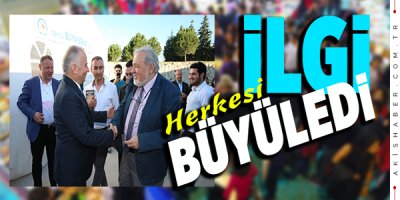 Yazarlara yoğun ilgi