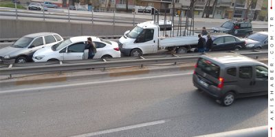 YSE Alt Geçidinde Zincirleme Kaza