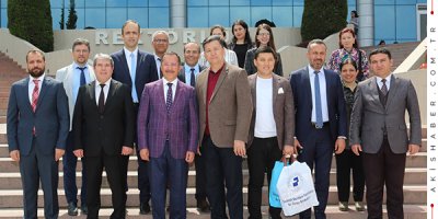 PAÜ, Kırgız Heyete Yeni Çalışmalarını Tanıttı