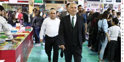 Denizli Halkı Kitap Fuarına Akın Etti
